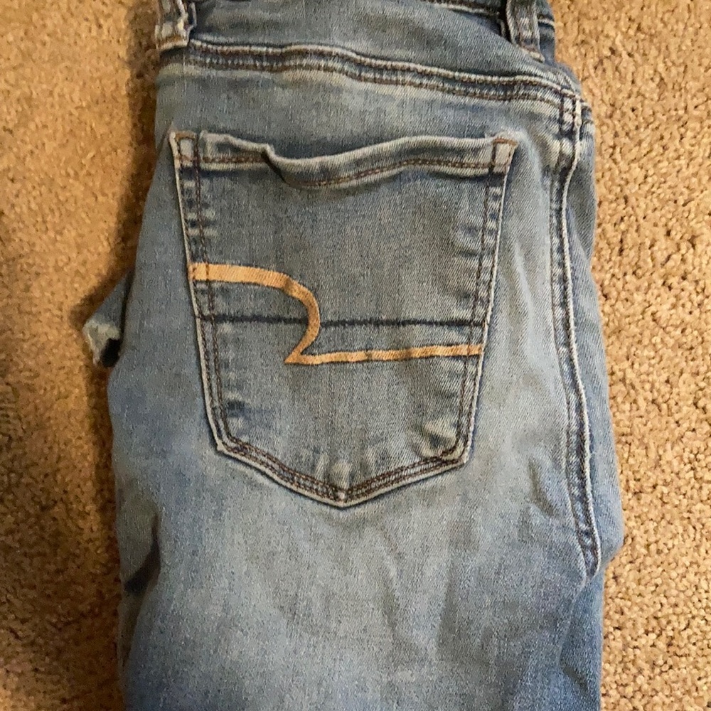 AE JEANS!!!SIZE 2
